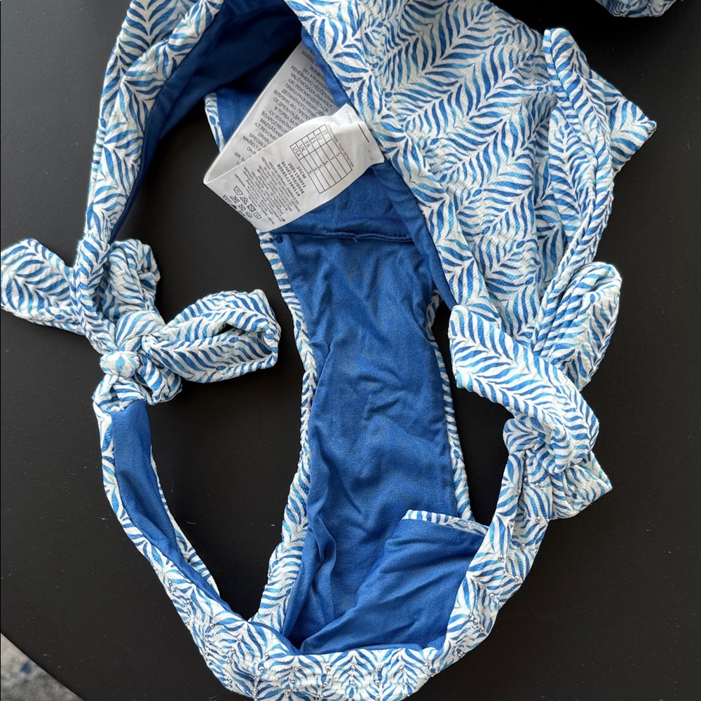 Blue Patterned Bikini Set - Picture 7 of 8